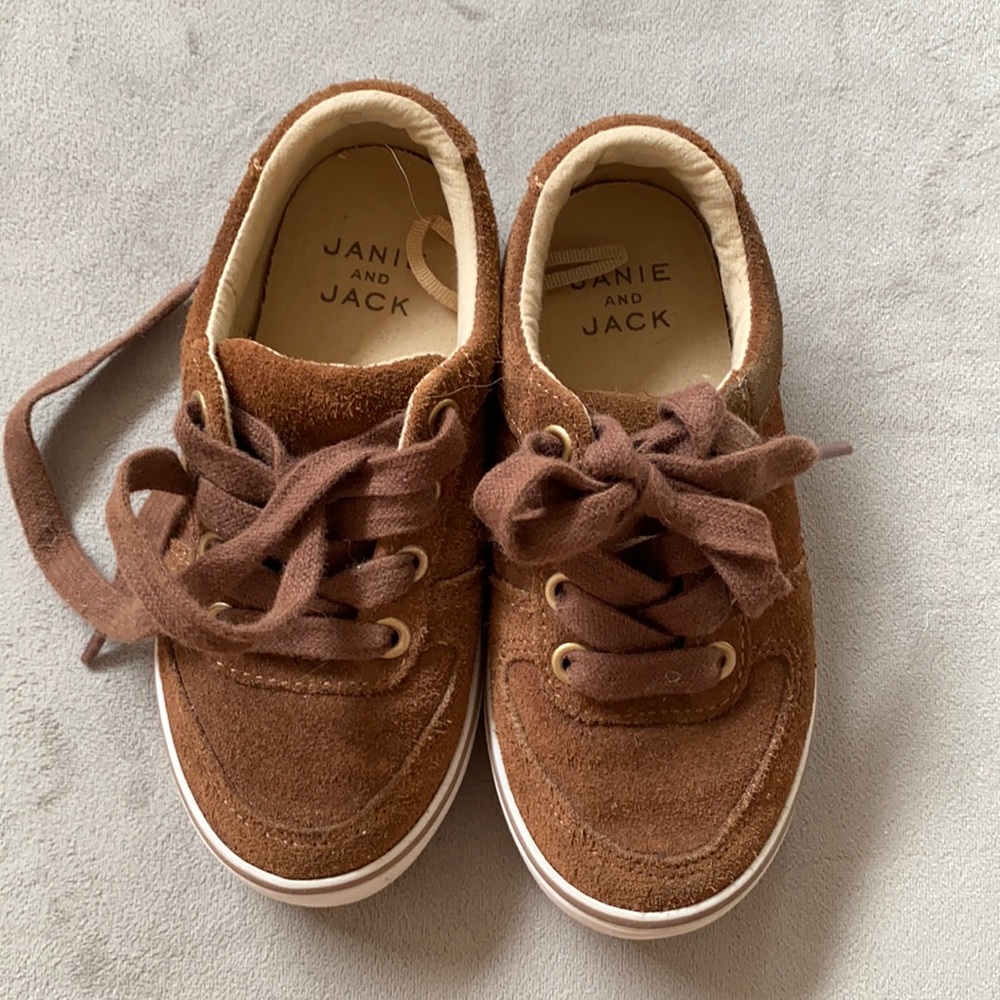 Janie and Jack boys suede shoes